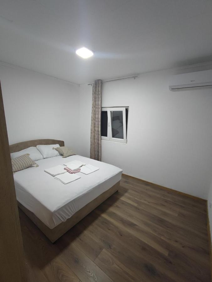 Hidden Villa Apartments โกตอร์ ภายนอก รูปภาพ