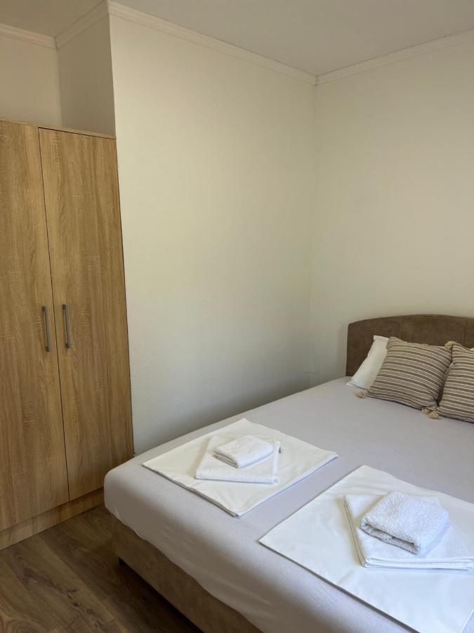 Hidden Villa Apartments โกตอร์ ภายนอก รูปภาพ