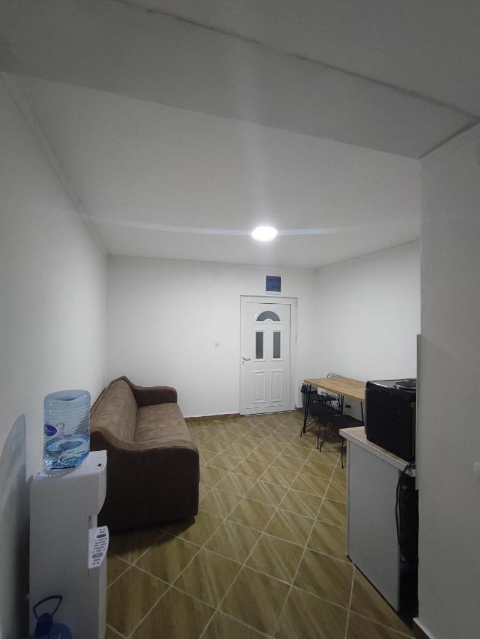 Hidden Villa Apartments โกตอร์ ภายนอก รูปภาพ